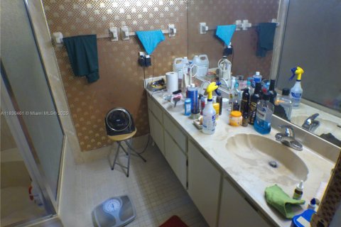 Condo in Miami Gardens, Florida, 3 bedrooms  № 1806141 - photo 14