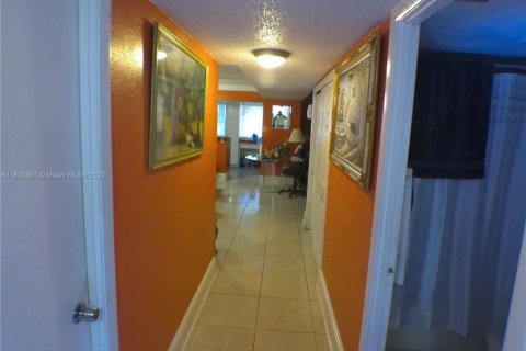 Condo in Miami Gardens, Florida, 3 bedrooms  № 1806141 - photo 6