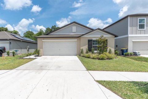 Villa ou maison à ANGELINE à Land O' Lakes, Floride 4 chambres, 168.8 m2 № 2330299