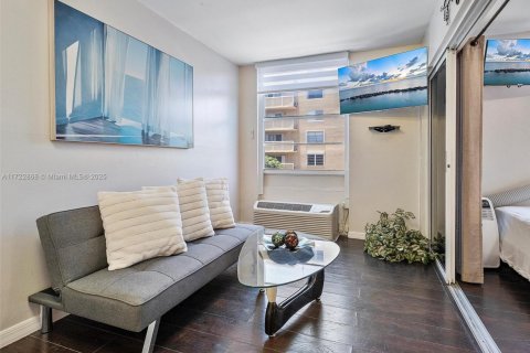 Appartement à louer à Miami Beach, Floride: 1 chambre, 37.16 m2 № 1473483 - photo 16