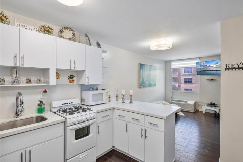 Appartement à louer à Miami Beach, Floride: 1 chambre, 37.16 m2 № 1473483 - photo 12