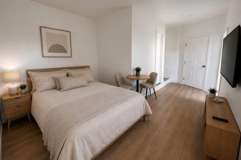 Commercial property in Miami, Florida 1 bedroom, 118.26 sq.m. № 2265528 - photo 3