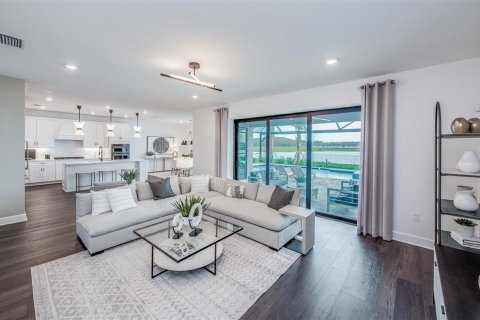 Villa ou maison à vendre à Sarasota, Floride: 5 chambres, 317.26 m2 № 2404531 - photo 2