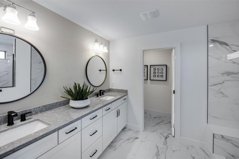 Villa ou maison à vendre à Sarasota, Floride: 5 chambres, 317.26 m2 № 2404531 - photo 9
