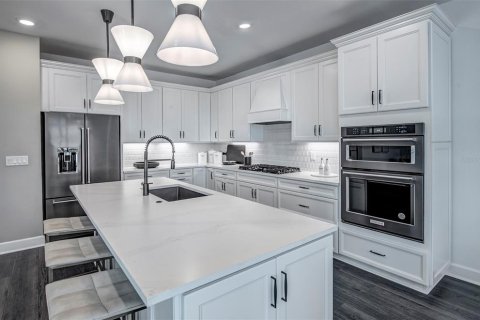 Villa ou maison à vendre à Sarasota, Floride: 5 chambres, 317.26 m2 № 2404531 - photo 4