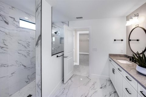 Villa ou maison à vendre à Sarasota, Floride: 5 chambres, 317.26 m2 № 2404531 - photo 10
