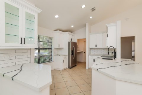 Villa ou maison à vendre à Coconut Creek, Floride: 3 chambres, 131.55 m2 № 2085102 - photo 8