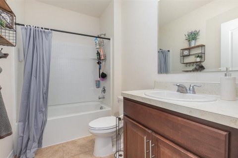 House in Kissimmee, Florida 4 bedrooms, 173.91 sq.m. № 1791250 - photo 13