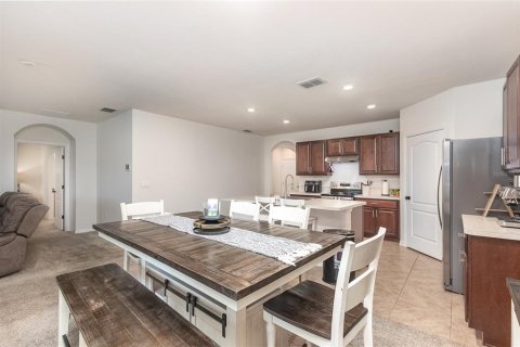 House in Kissimmee, Florida 4 bedrooms, 173.91 sq.m. № 1791250 - photo 5
