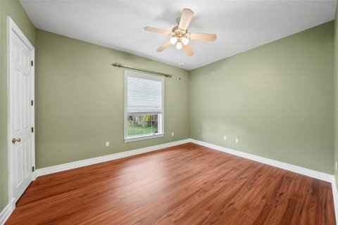 House in Lutz, Florida 4 bedrooms, 256.13 sq.m. № 2405509 - photo 24