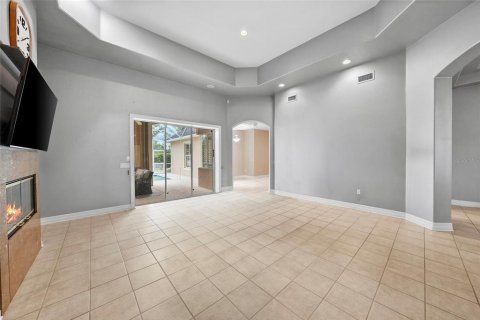House in Lutz, Florida 4 bedrooms, 256.13 sq.m. № 2405509 - photo 12