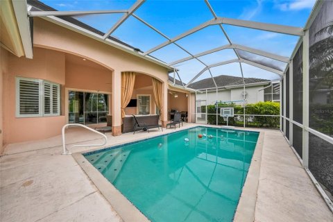 House in Lutz, Florida 4 bedrooms, 256.13 sq.m. № 2405509 - photo 4