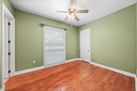 House in Lutz, Florida 4 bedrooms, 256.13 sq.m. № 2405509 - photo 25