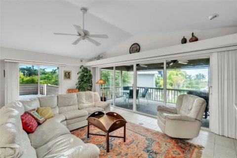 Villa ou maison à vendre à Anna Maria, Floride: 3 chambres, 260.13 m2 № 2405368 - photo 21