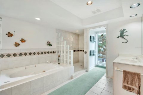 Villa ou maison à vendre à Anna Maria, Floride: 3 chambres, 260.13 m2 № 2405368 - photo 30
