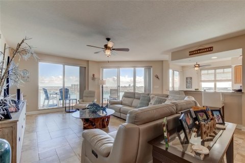 Condo in Clearwater, Florida, 3 bedrooms  № 2205842 - photo 4