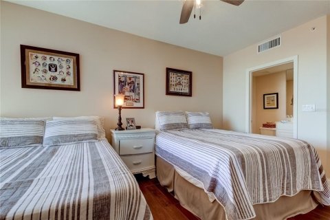 Condo in Clearwater, Florida, 3 bedrooms  № 2205842 - photo 10