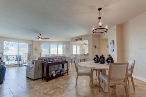 Condo in Clearwater, Florida, 3 bedrooms  № 2205842 - photo 7