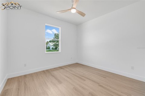 House in Holiday, Florida 3 bedrooms, 135.64 sq.m. № 2427625 - photo 30