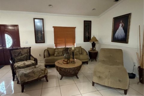 Купить виллу или дом в Майами, Флорида 3 спальни, 132.39м2, № 2032375 - фото 4