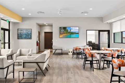 Casa en venta en Kissimmee, Florida, 5 dormitorios, 221.85 m2 № 1915985 - foto 26