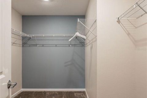 Casa en venta en Kissimmee, Florida, 5 dormitorios, 221.85 m2 № 1915985 - foto 11