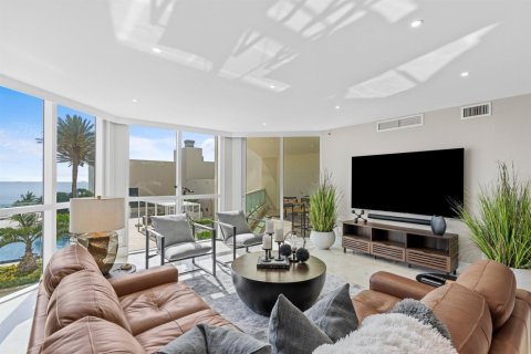 Condominio en venta en Fort Lauderdale, Florida, 3 dormitorios, 221.11 m2 № 2077735 - foto 4
