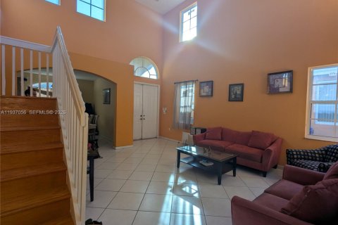 Купить виллу или дом в Мирамар, Флорида 4 спальни, 231.98м2, № 1995906 - фото 3