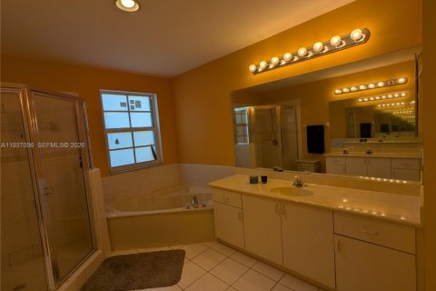 Купить виллу или дом в Мирамар, Флорида 4 спальни, 231.98м2, № 1995906 - фото 20