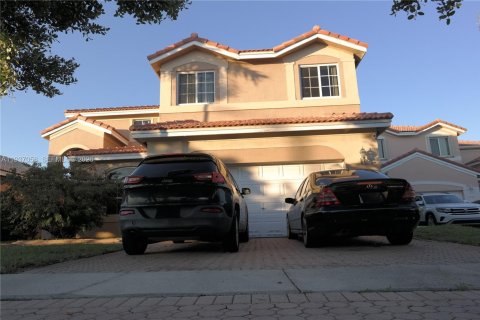 Купить виллу или дом в Мирамар, Флорида 4 спальни, 231.98м2, № 1995906 - фото 28