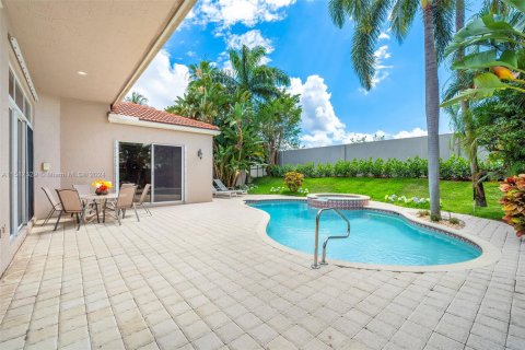 House in Boca Raton, Florida 3 bedrooms, 197.6 sq.m. № 1693646 - photo 22