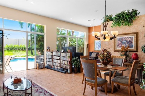 House in Boca Raton, Florida 3 bedrooms, 197.6 sq.m. № 1693646 - photo 10