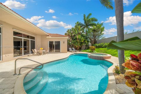 House in Boca Raton, Florida 3 bedrooms, 197.6 sq.m. № 1693646 - photo 3