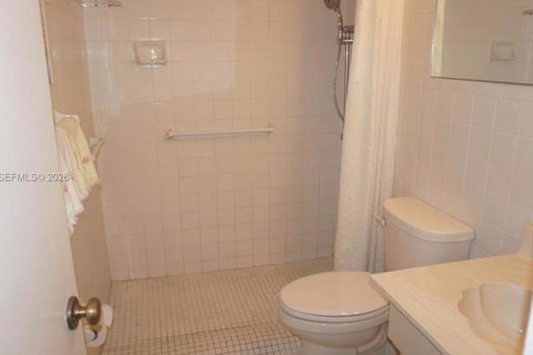 Villa ou maison à vendre à Palm Springs, Floride: 4 chambres, 146.04 m2 № 2055769 - photo 19