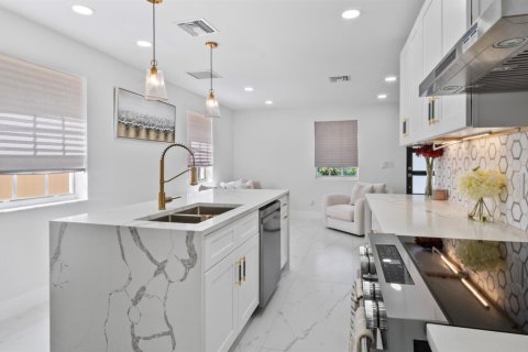 Villa ou maison à vendre à Riviera Beach, Floride: 3 chambres, 136.57 m2 № 2342908 - photo 7