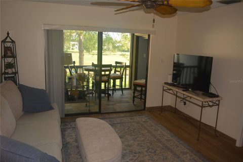 Condo in Sarasota, Florida, 2 bedrooms  № 1736484 - photo 5