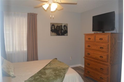 Condo in Sarasota, Florida, 2 bedrooms  № 1736484 - photo 23