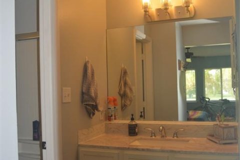 Condo in Sarasota, Florida, 2 bedrooms  № 1736484 - photo 8