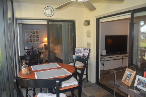 Condo in Sarasota, Florida, 2 bedrooms  № 1736484 - photo 16