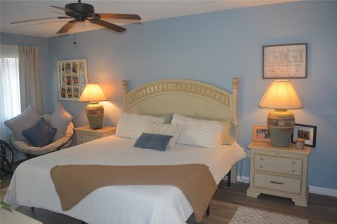 Condo in Sarasota, Florida, 2 bedrooms  № 1736484 - photo 21