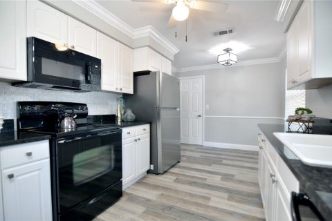 Casa en alquiler en Seminole, Florida, 2 dormitorios, 142.79 m2 № 1913972 - foto 8