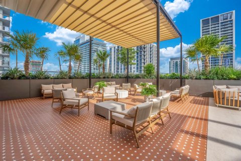 Condo in Miami, Florida, 2 bedrooms  № 2087524 - photo 22