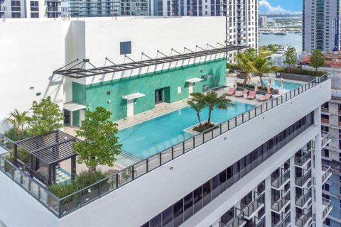 Condo in Miami, Florida, 2 bedrooms  № 2087524 - photo 3