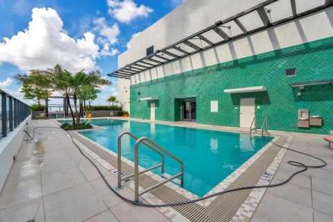 Condo in Miami, Florida, 2 bedrooms  № 2087524 - photo 20