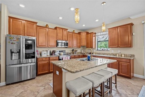 Villa ou maison à vendre à Tampa, Floride: 4 chambres, 250.46 m2 № 1832862 - photo 9