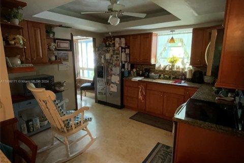 Casa en venta en Palmetto Bay, Florida, 3 dormitorios, 180.04 m2 № 1603427 - foto 13