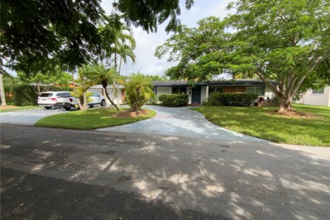 Casa en venta en Palmetto Bay, Florida, 3 dormitorios, 180.04 m2 № 1603427 - foto 3