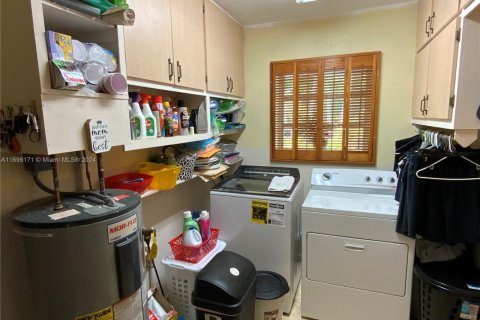 Casa en venta en Palmetto Bay, Florida, 3 dormitorios, 180.04 m2 № 1603427 - foto 18