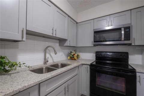 Appartement à louer à Gainesville, Floride: 2 chambres, 83.61 m2 № 1549595 - photo 11