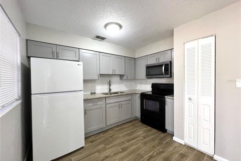 Appartement à louer à Gainesville, Floride: 2 chambres, 83.61 m2 № 1549595 - photo 12